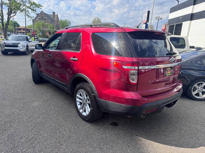 2015 Ford Explorer
