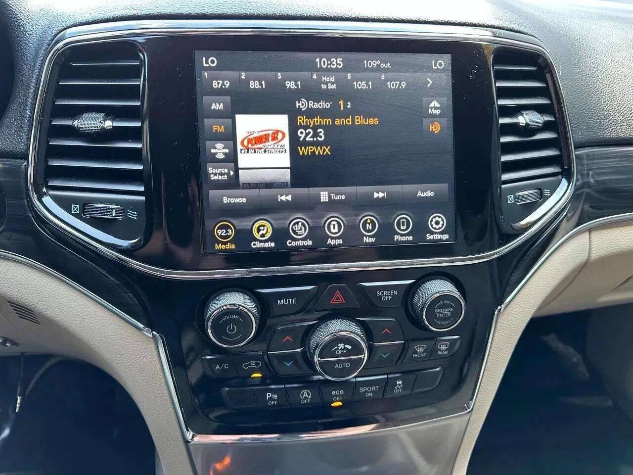 JeepGrand Cherokee43