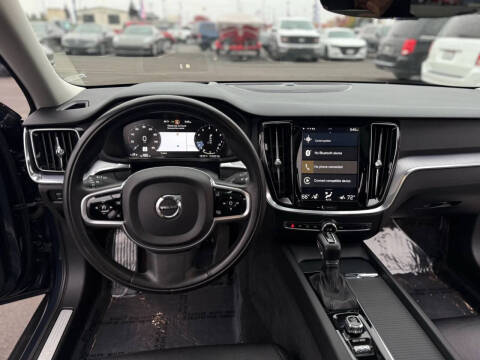 2020 Volvo V60 Cross Country T5