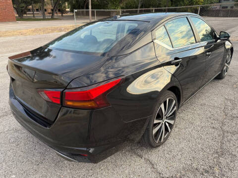 2021 Nissan Altima 2.5 SR