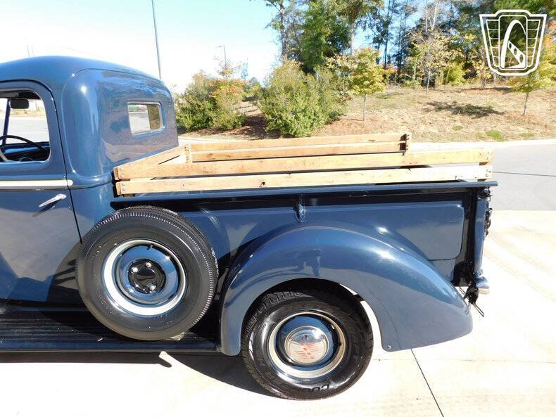 1946 Ford F-100