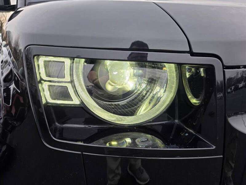 2023 Land Rover Defender 110 X-Dynamic SE