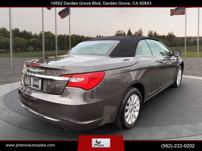 2014 Chrysler 200 Touring