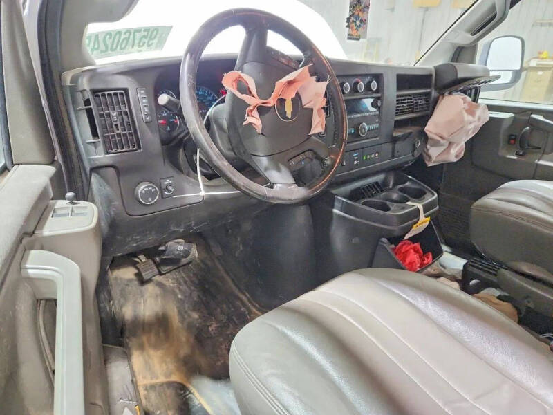 2023 Chevrolet Express 2500