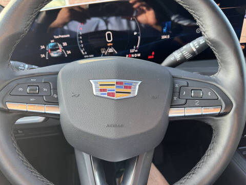 2025 Cadillac XT4 Premium Luxury