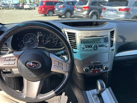2011 Subaru Outback 2.5i Premium