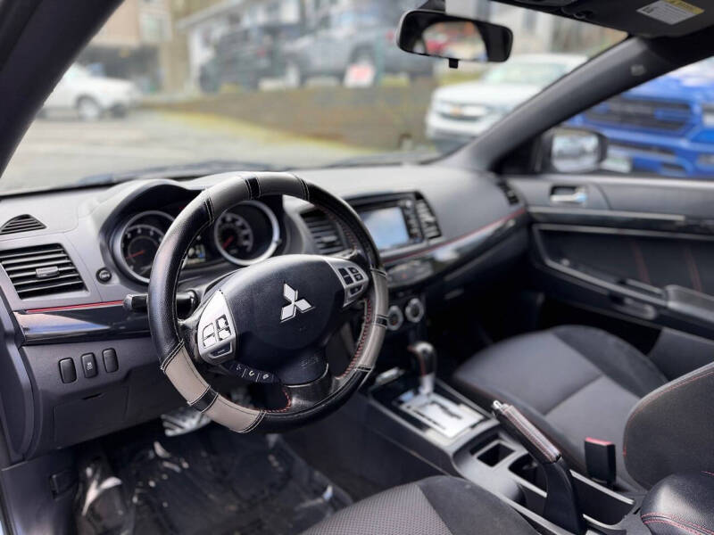2017 Mitsubishi Lancer LE