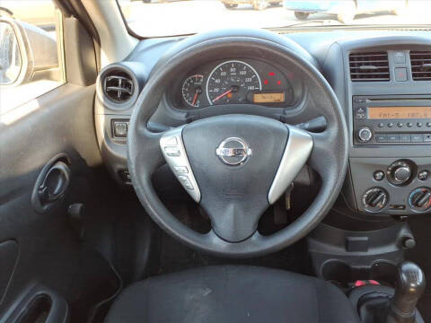 2017 Nissan Versa 1.6 S
