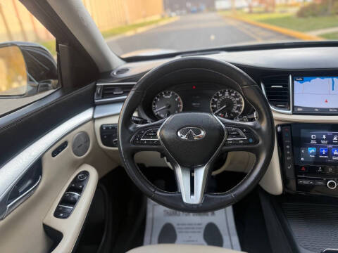 2019 Infiniti QX50 Essential