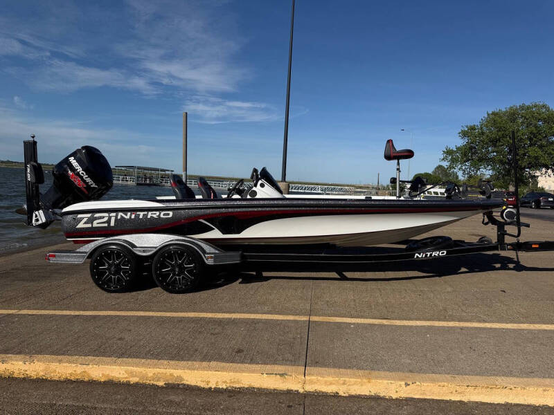 2016 Nitro Z21