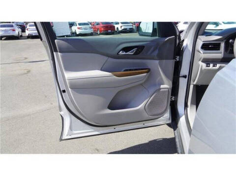 2017 GMC Acadia SLE-1