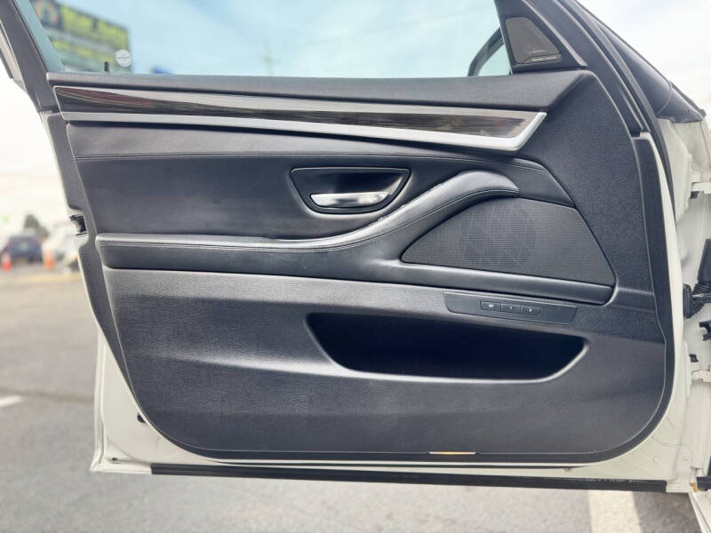 2016 BMW 5 Series 535i