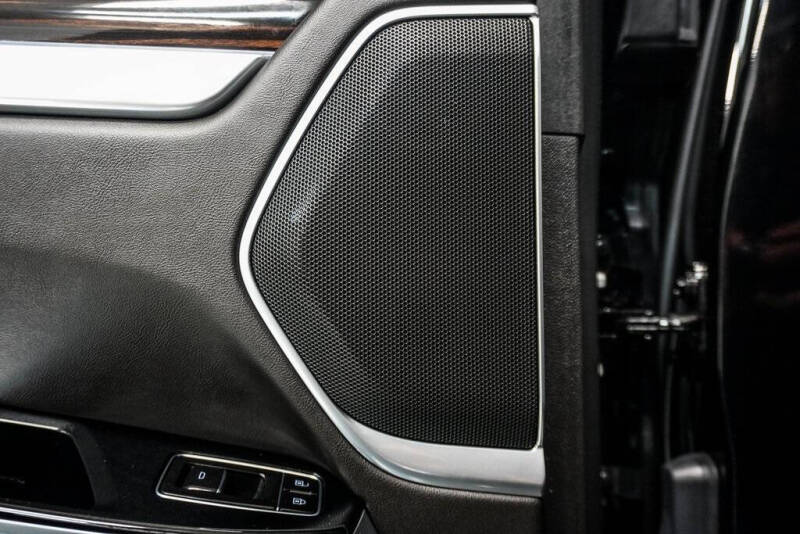 2025 Cadillac Escalade Premium Luxury