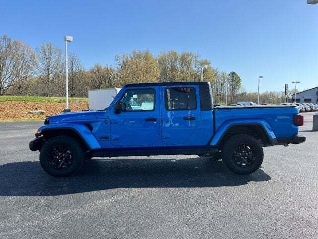 2022 Jeep Gladiator 8