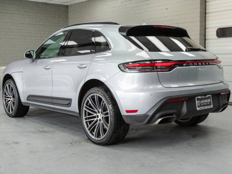 2024 Porsche Macan T