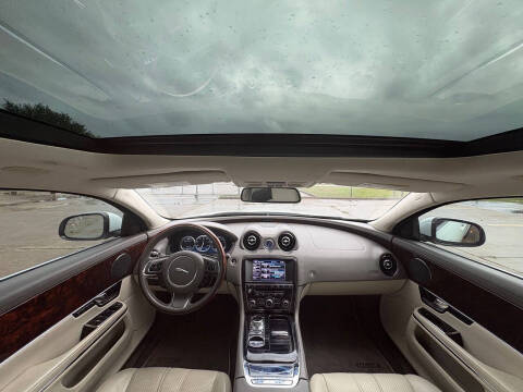 2012 Jaguar XJ