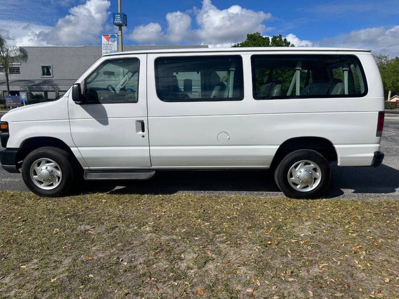 2011 Ford E-Series E-350 SD XL