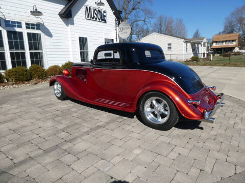 1933 Ford Custom Deluxe