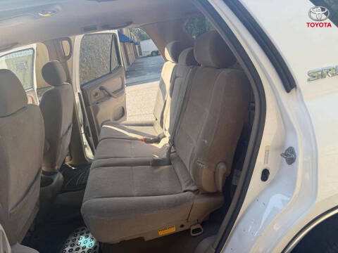 2003 Toyota Sequoia SR5