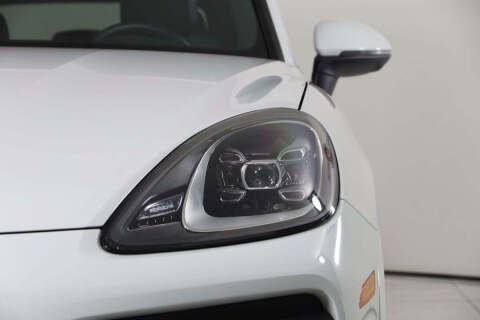 2023 Porsche Cayenne