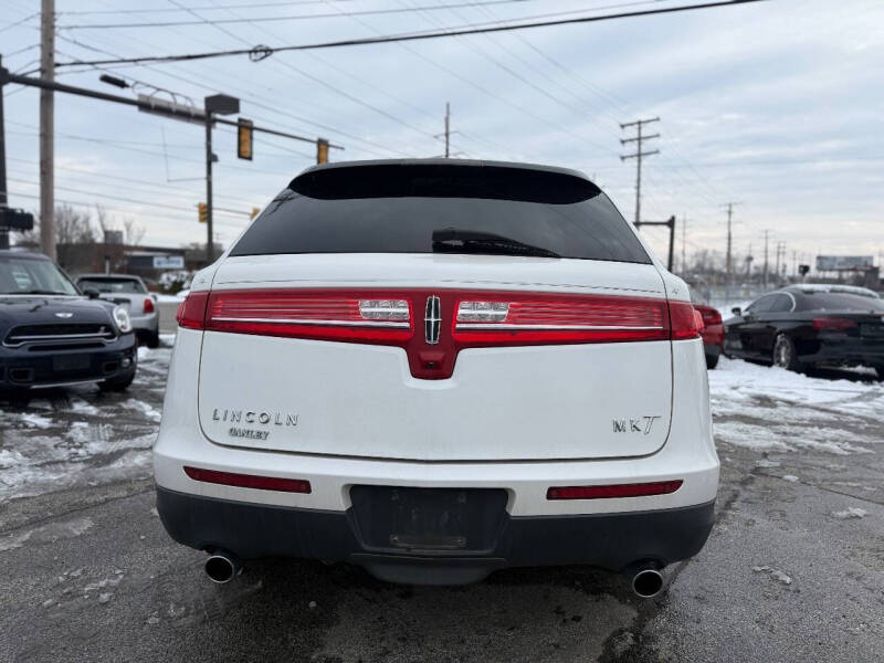 2010 Lincoln MKT