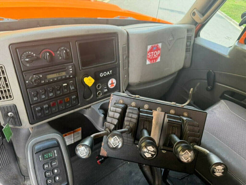 2013 International WorkStar 7400