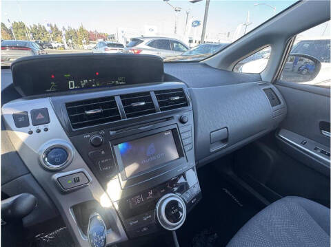 2012 Toyota Prius v Three