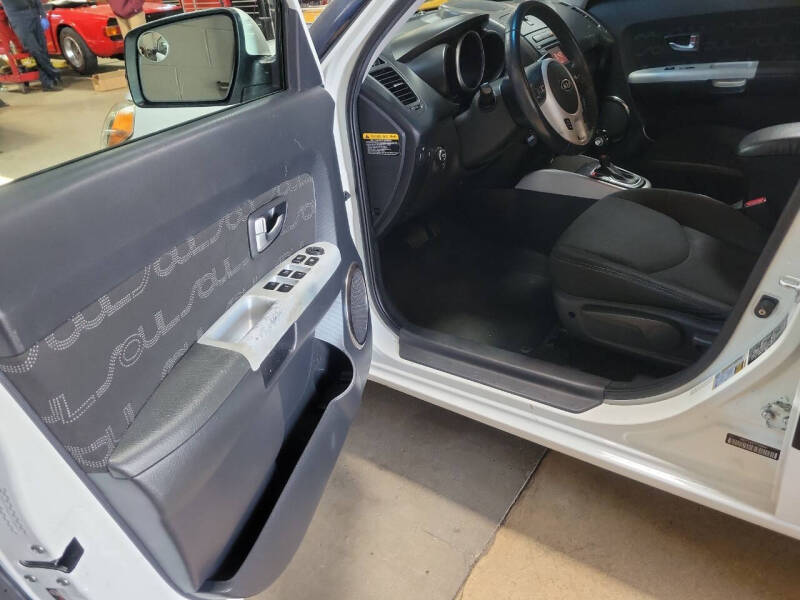 2012 Kia Soul +
