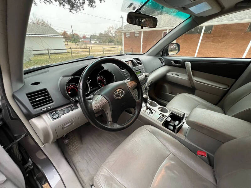 2010 Toyota Highlander SE