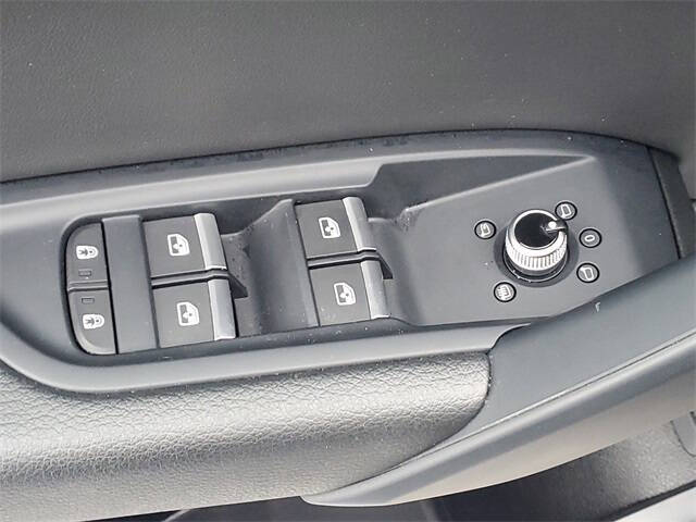 2023 Audi Q5 quattro Premium 40 TFSI