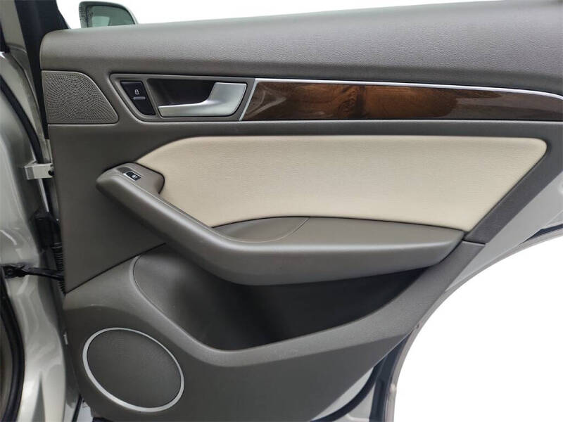 2017 Audi Q5 2.0T quattro Premium Plus