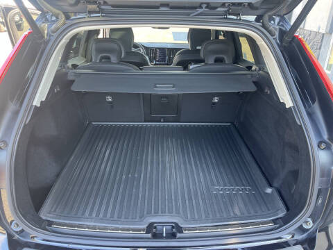 2023 Volvo XC60 B5 Core