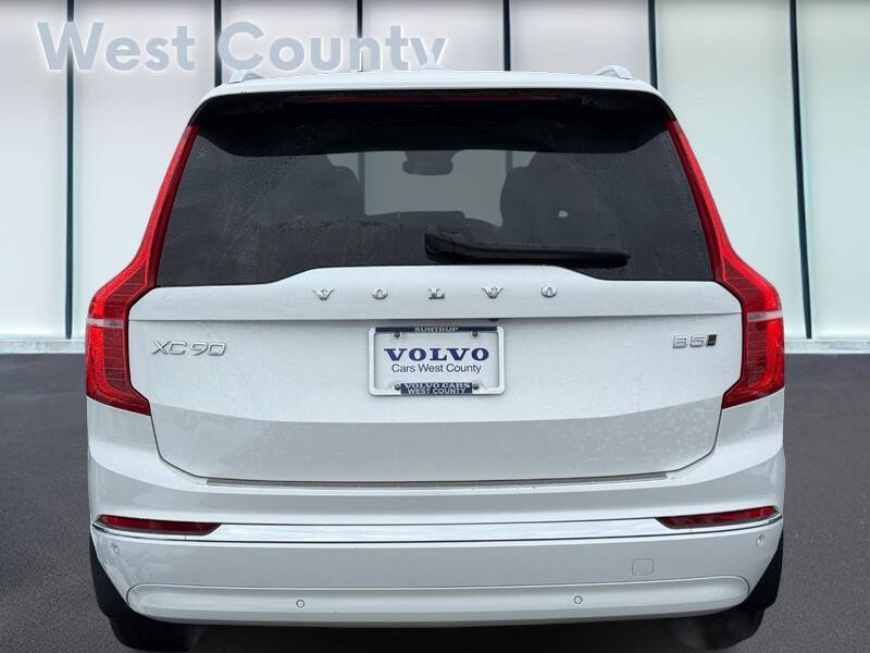 2023 Volvo XC90 B5 Plus Bright Theme