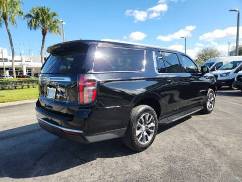 2024 Chevrolet Suburban LT