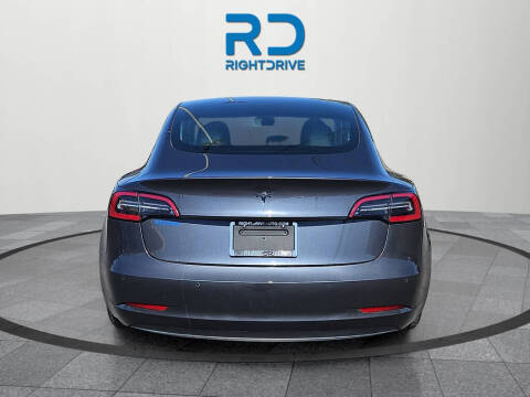 2020 Tesla Model 3 Standard Range Plus