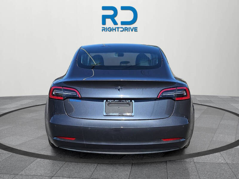 2020 Tesla Model 3 Standard Range Plus