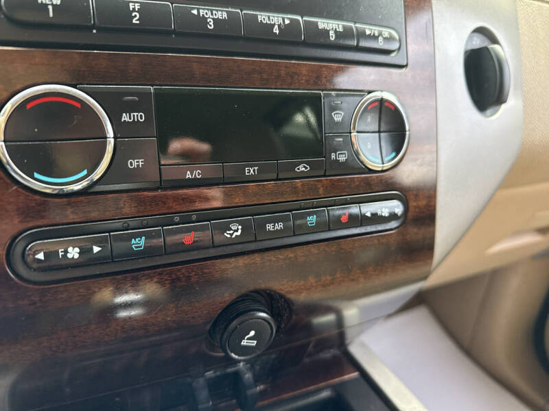 2014 Ford Expedition EL XLT