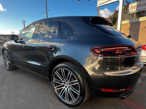 2017 Porsche Macan GTS