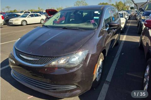 2017 Chrysler Pacifica LX