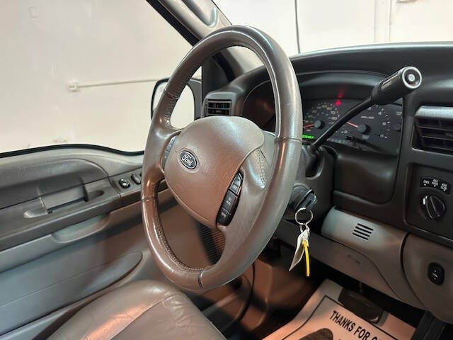 2003 Ford Excursion XLT