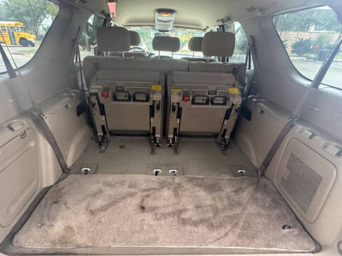 2003 Toyota Sequoia SR5