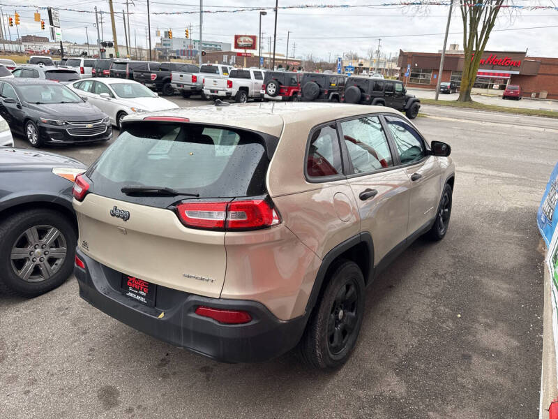 2014 Jeep Cherokee Sport