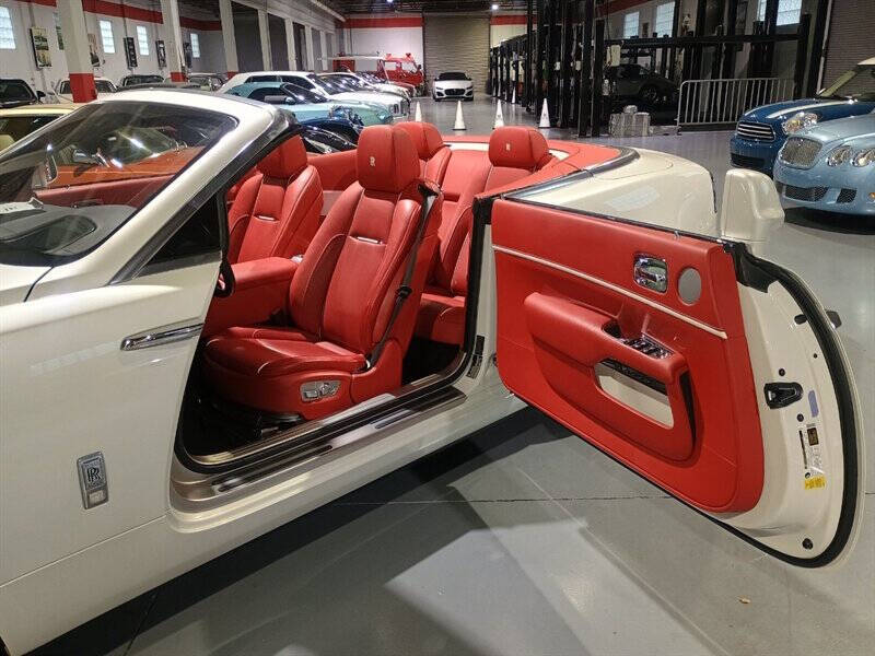 2018 Rolls-Royce Dawn 41