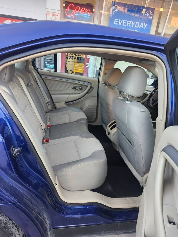 2015 Ford Taurus SEL