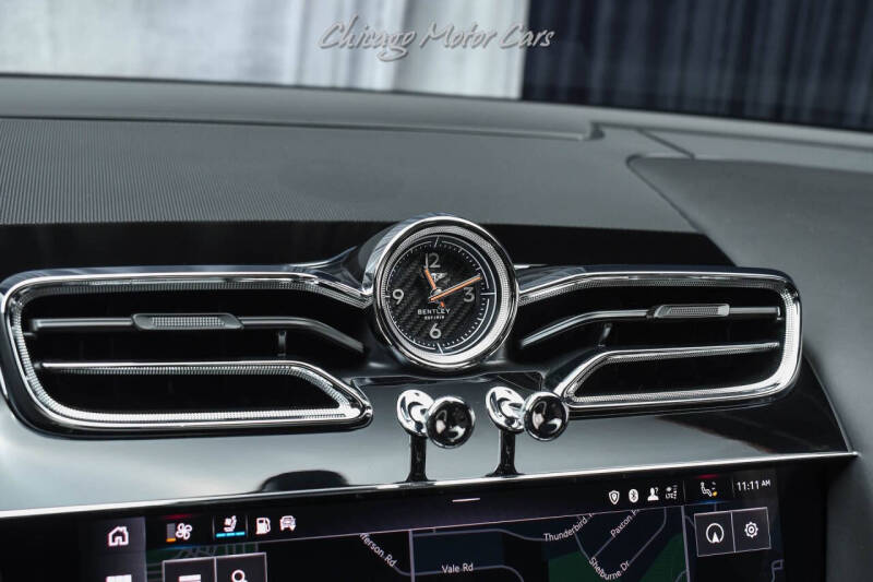 2023 Bentley Bentayga Hybrid