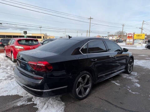 2017 Volkswagen Passat 1.8T R-Line