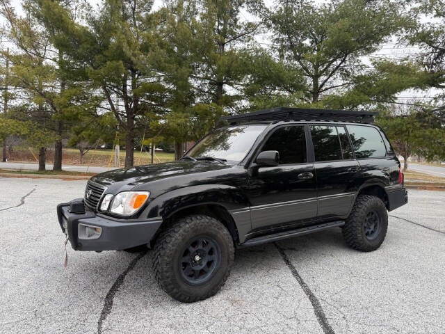 2002 Lexus LX 470's photo