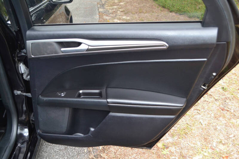 2020 Ford Fusion SEL