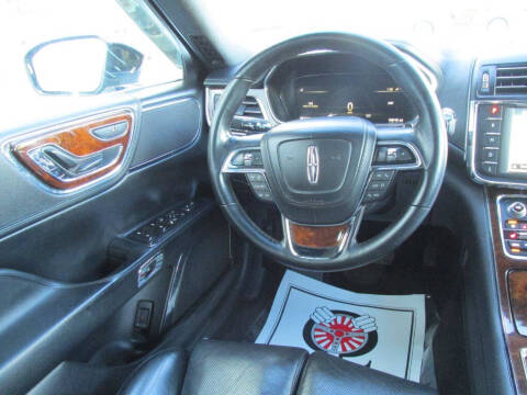 2018 Lincoln Continental Select