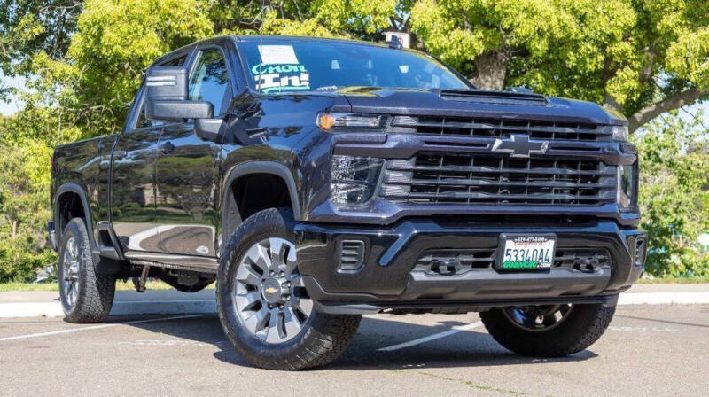 2024 Chevrolet Silverado 2500HD Custom